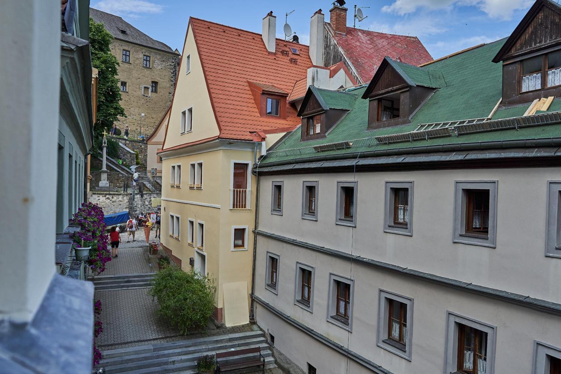 Pension Ulrika - Ubytovani Pod Hradem Loket Exterior foto